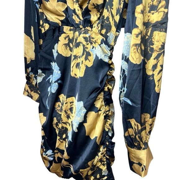 NWT VICI COLLECTION Magnificent satin drape mini dress size XS - Picture 6 of 11